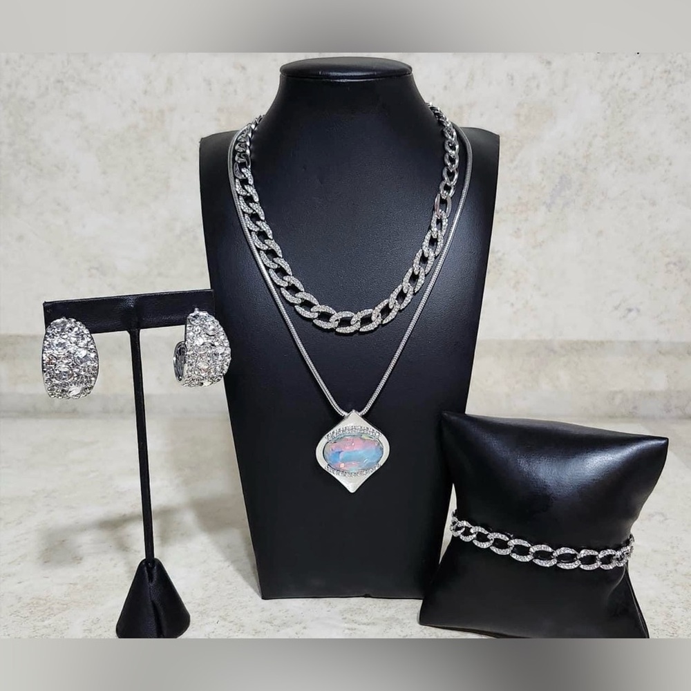 Silver set